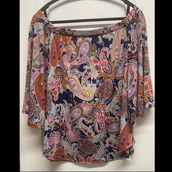 Beautiful Veronica M top off or on the shoulder top size M - Picture 3 of 3
